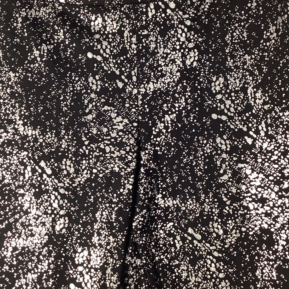 NWT Torrid black and metallic patterned Leggings size 3 plus - Picture 5 of 11